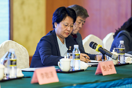 海南省委常委、宣傳部部長肖鶯子致辭