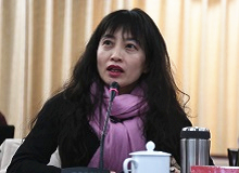 劉艷：批評(píng)何為，并批評(píng)的睿見(jiàn)“剜爛蘋(píng)果?銳批評(píng)文叢”意在重構(gòu)中國(guó)當(dāng)代文學(xué)批評(píng)的精神和維度，出版社既有勇氣又別具慧眼。[詳細(xì)]