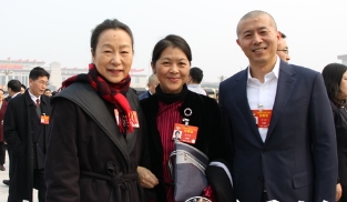 全國(guó)政協(xié)委員奚美娟、遲子建、畢飛宇