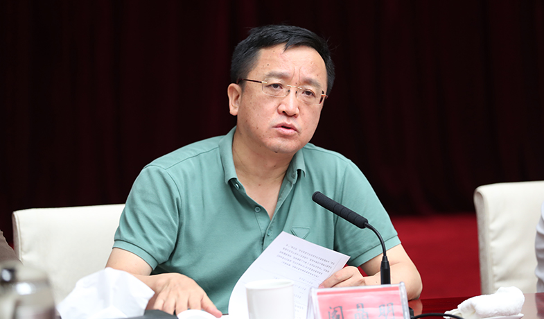 8月12日，評(píng)委會(huì)副主任閻晶明主持第六次全體會(huì)上作投票說明、宣布第五輪計(jì)票結(jié)果，公布10部提名作品