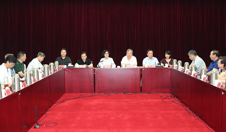 8月16日，第十屆茅盾文學(xué)獎(jiǎng)在北京揭曉
