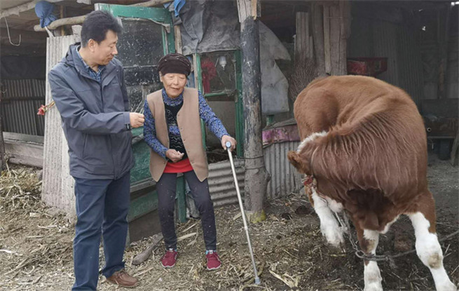 中國作協(xié)大力推進脫貧攻堅題材報告文學創(chuàng)作