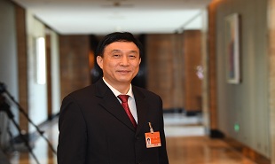 全國政協(xié)委員、江蘇省政協(xié)副主席、南京師范大學教授朱曉進