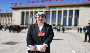 全國人大代表、“拇指作家”馬慧娟