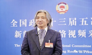 全國政協(xié)常委、中國美協(xié)副主席、中國美術(shù)館館長吳為山