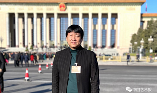 全國政協(xié)委員、中國電影集團導(dǎo)演霍建起