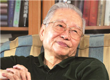 【王　火】	蔣　藍(lán)丨《王火：以健雄之筆記錄時(shí)代》；	徐　璐丨《<戰(zhàn)爭(zhēng)和人>三部曲：對(duì)紅色經(jīng)典的自覺追索》。