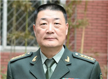 【徐貴祥】	傅逸塵丨《英雄傳奇的“現(xiàn)代性”重構(gòu)》；	宋　嵩丨《斜月沉沉藏海霧 碣石瀟湘無(wú)限路》。
