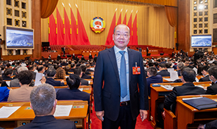 全國政協(xié)委員，中國電視藝術(shù)家協(xié)會分黨組書記、駐會副主席、秘書長范宗釵