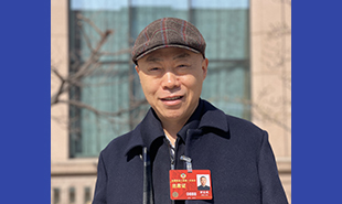 全國政協(xié)委員、導(dǎo)演劉家成　