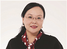張莉談《金枝》：誠摯地直面生命中最復雜的經(jīng)驗　　 邵麗非常誠摯地直面生命中那些最復雜、最難以處理的經(jīng)驗和那個最難以安放的自我…… [詳細]