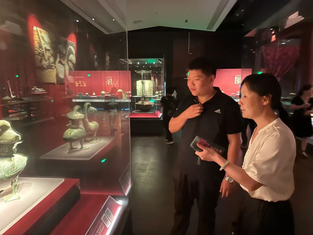 6月29日，?；韬顕z址博物館考古部主任趙藝博接受作家采訪