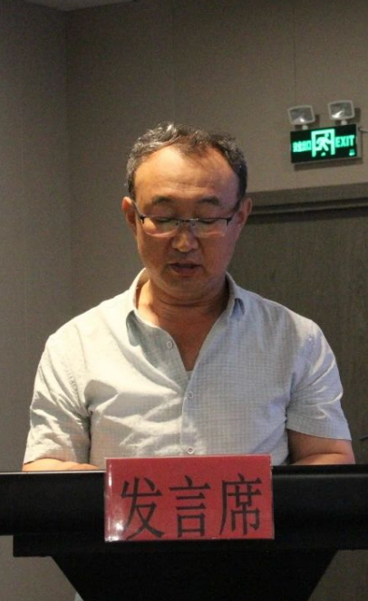 內(nèi)蒙古翻譯家協(xié)會理事、新文藝群體代表席·照日格圖