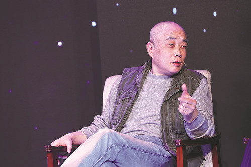江曉原：上海交通大學(xué)講席教授，科學(xué)史與科學(xué)文化研究院首任院長(zhǎng)