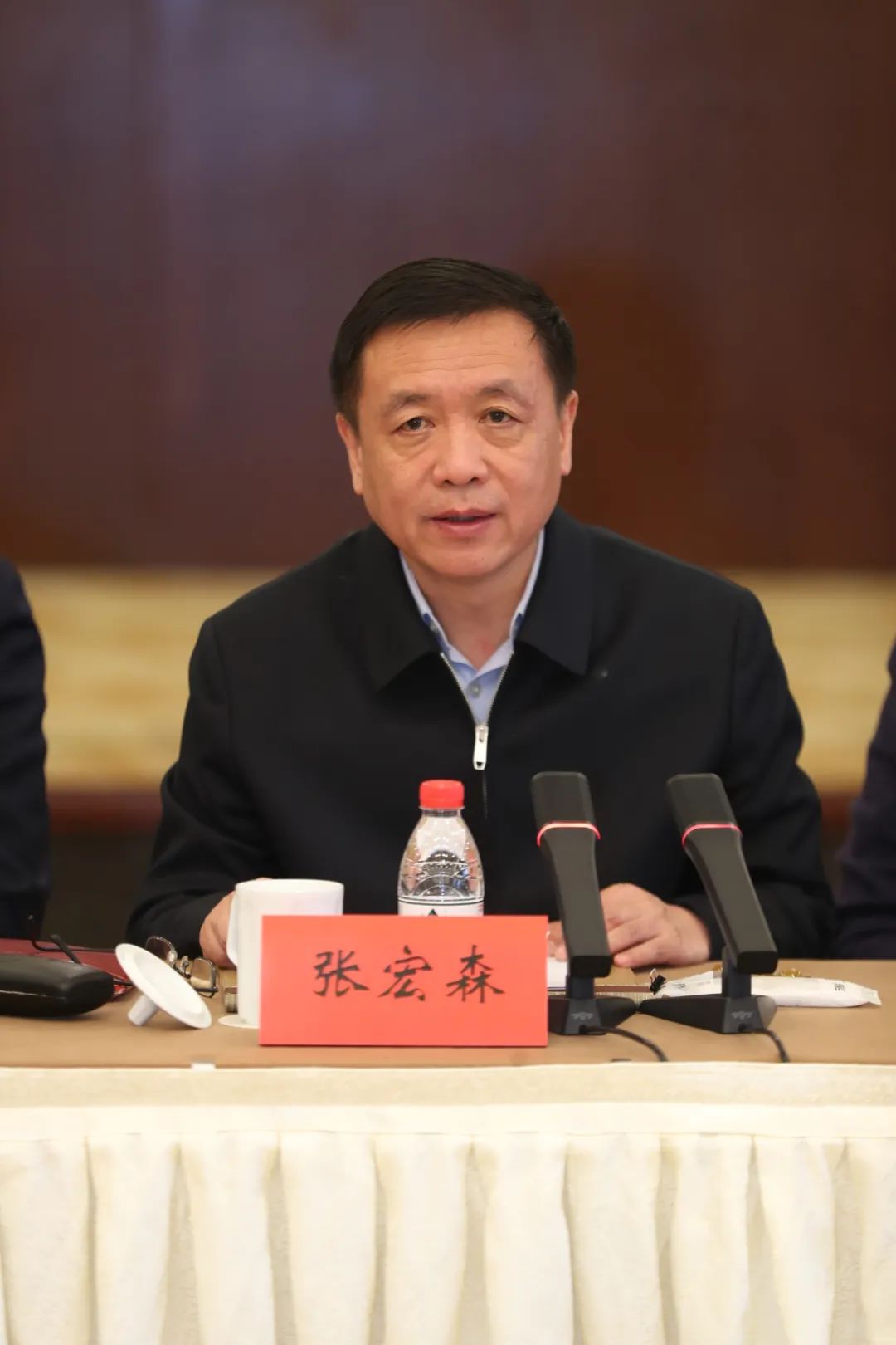中國作協(xié)黨組書記、副主席、書記處書記張宏森講話