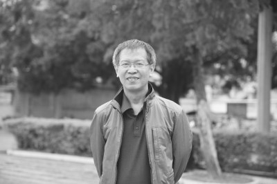 楊少衡，福建省作家協(xié)會(huì)名譽(yù)主席