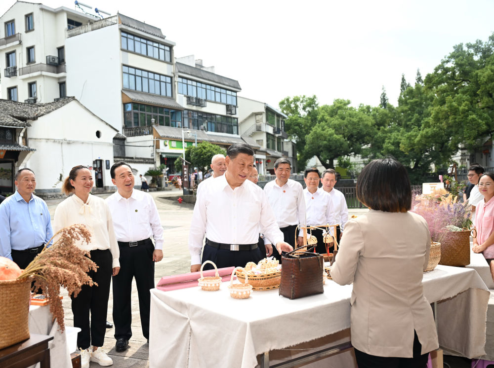 2023年9月20日上午，習(xí)近平在浙江省金華市義烏市后宅街道李祖村考察。新華社記者 謝環(huán)馳 攝