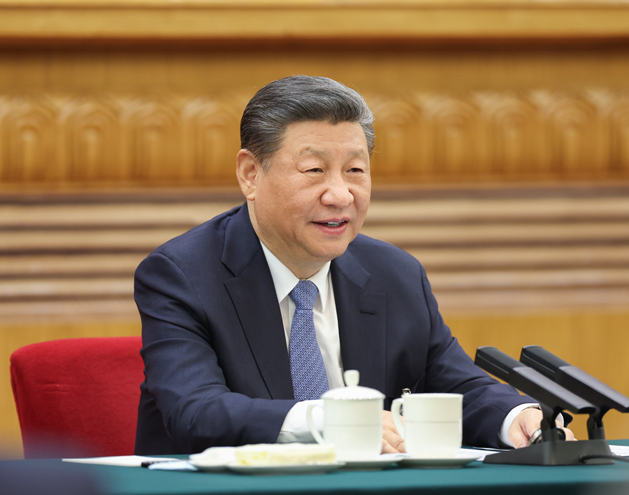 3月5日，中共中央總書記、國家主席、中央軍委主席習(xí)近平參加他所在的十四屆全國人大二次會議江蘇代表團(tuán)審議。新華社記者 鞠鵬 攝