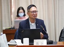 陳河長篇小說《誤入孤城》研討會在北京舉行11月23日，由《十月》雜志社、北京十月文藝出版社主辦的“陳河長篇小說《誤入孤城》研討會”在北京出版集團舉行。 [詳細]