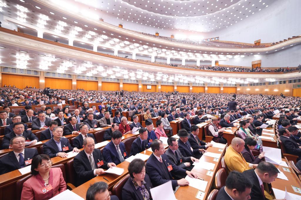 3月10日，中國(guó)人民政治協(xié)商會(huì)議第十四屆全國(guó)委員會(huì)第二次會(huì)議在北京人民大會(huì)堂舉行閉幕會(huì)。新華社記者 邢廣利 攝