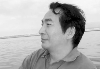   李師東，評(píng)論家、出版家，中國(guó)青年出版總社原總經(jīng)理