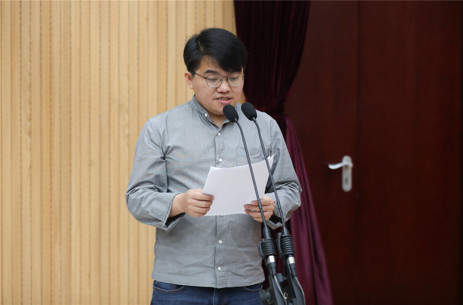 學(xué)員代表何榮、朗嘎扎西、林為攀在結(jié)業(yè)典禮上先后發(fā)言