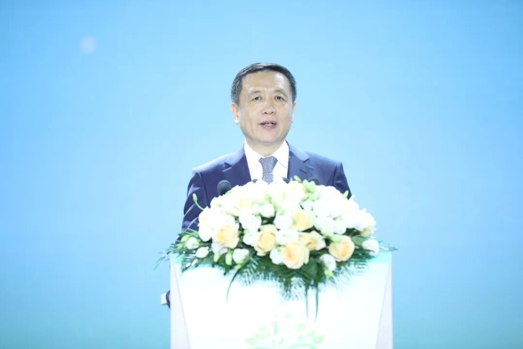 中國作協(xié)黨組書記、副主席張宏森致辭