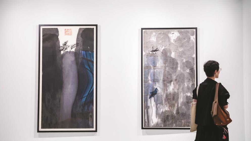 昨天，“行云流墨——巴黎賽努奇博物館藏現(xiàn)當(dāng)代中國繪畫展”在上海東一美術(shù)館揭幕。（館方供圖）