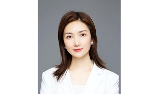全國人大代表，讀者雜志社總編輯陳天竺