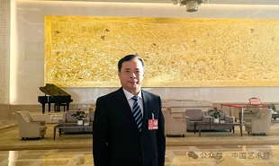 全國政協(xié)委員、中國作協(xié)主席團委員滕貞甫