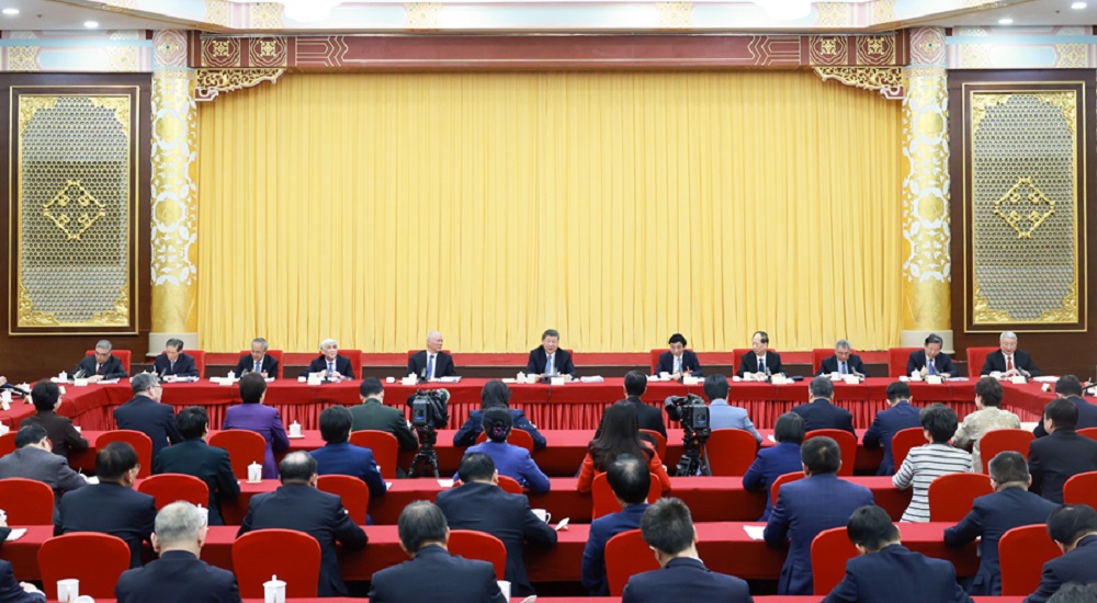 3月6日下午，中共中央總書記、國家主席、中央軍委主席習近平看望參加全國政協(xié)十四屆三次會議的民盟、民進、教育界委員