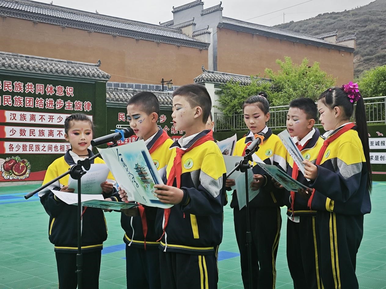 5月30日，《人民文學(xué)》“人民閱卷·進(jìn)鄉(xiāng)村”活動(dòng)聯(lián)合中國(guó)作協(xié)派駐第一書(shū)記的臨潭縣池溝村小學(xué)舉辦《人民文學(xué)》第六期少兒詩(shī)歌小輯作品朗誦會(huì)