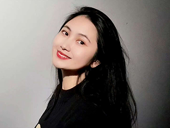 莊凌：沒(méi)有力量改變世界，詩(shī)歌依然可以散發(fā)微光