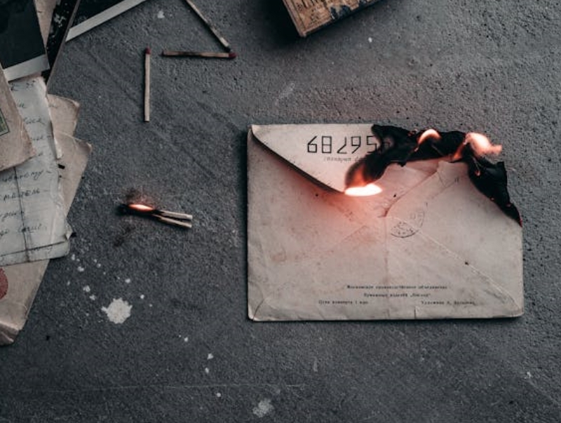 “訣別家人，告白家國”